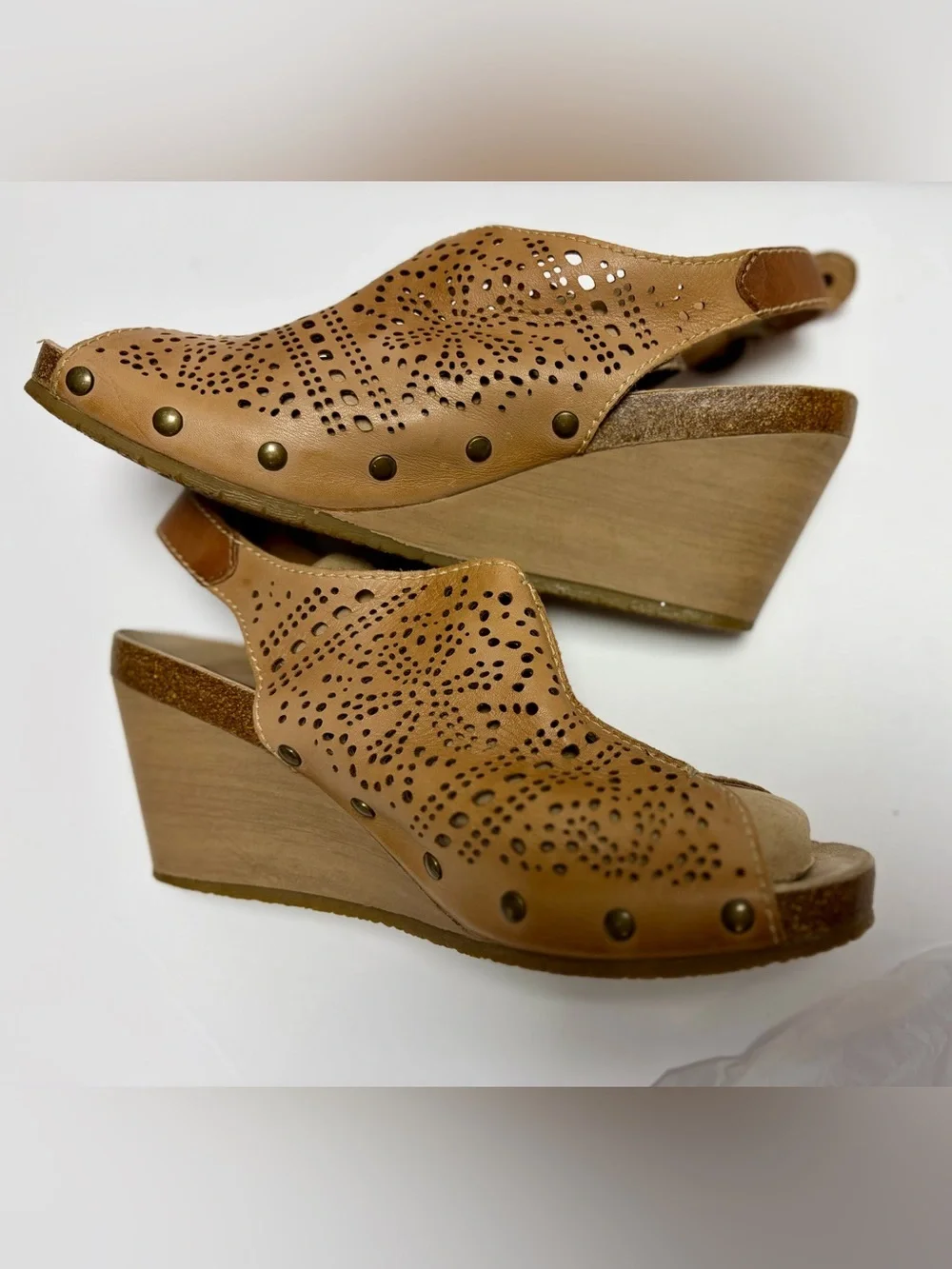 Pikolinos Benissa Leather Wedge Sandals Size 7 Tan Perforated Slingback Comfort